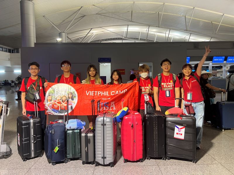 Mot ngay trai nghiem cuoc song du hoc sinh My - Trai he My 2025 - Cover Image