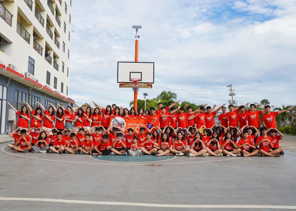 Trai he Philippines 2026 tai truong Anh ngu Genius - Cover Image