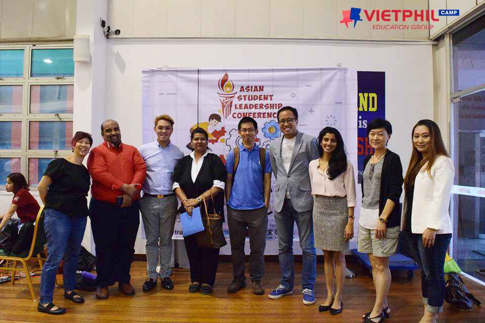 trai-he-nha-lanh-dao-tr-Chau-A