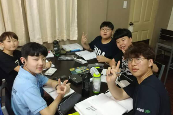 Yêu cầu khi chọn nước du học hè?