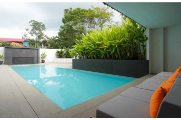 trường EV Academy