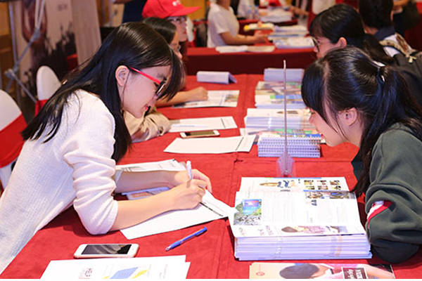 Học bổng du học hè 01