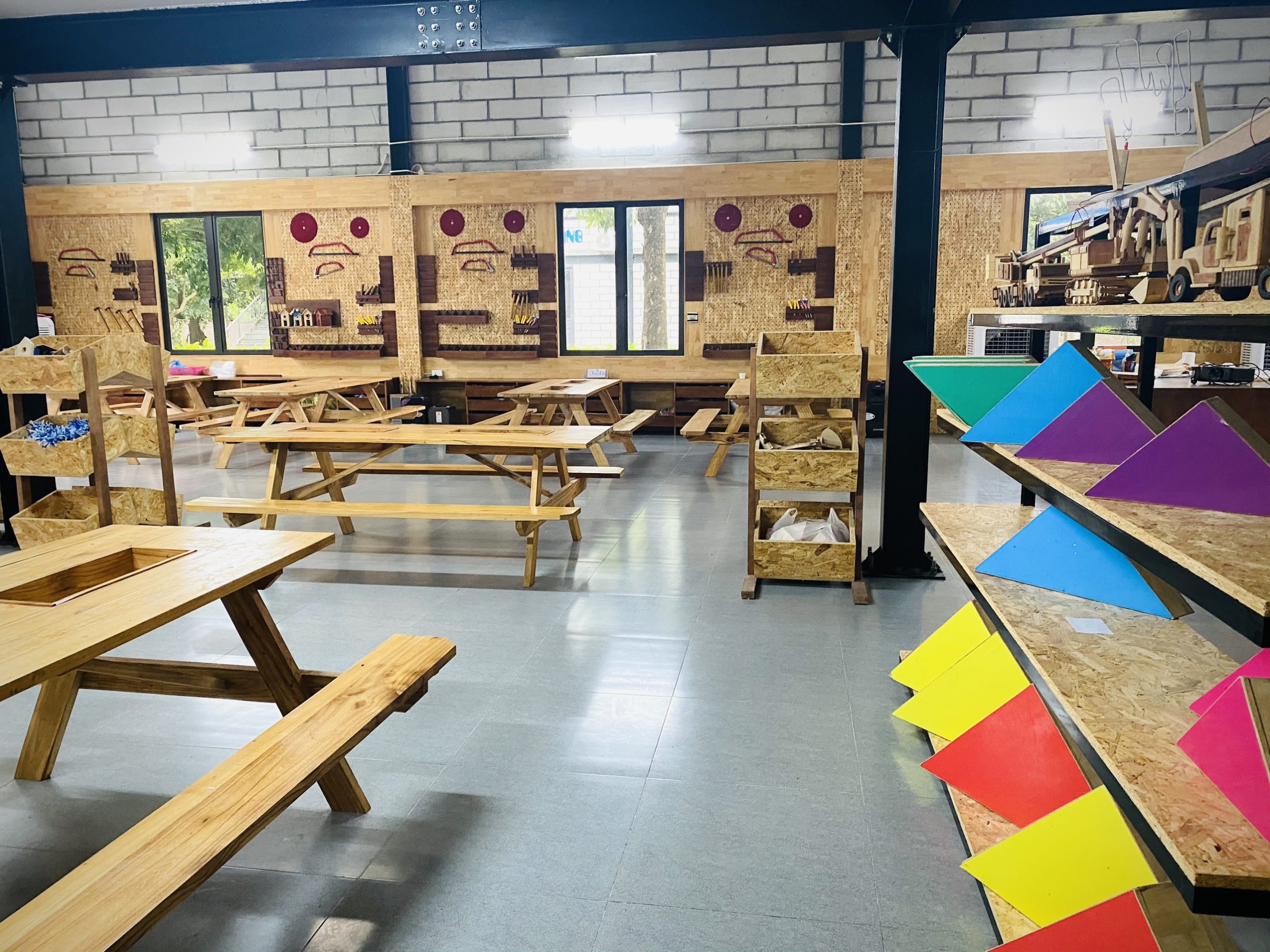 Phòng mộc sáng tạo tại STEAMLAND