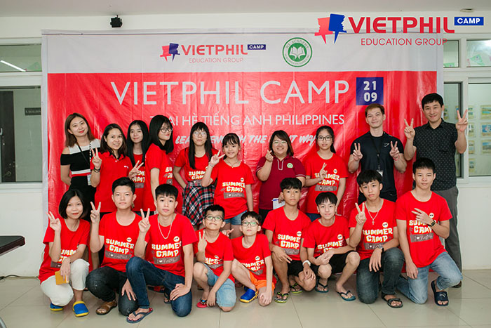 Trại hè WE Academy