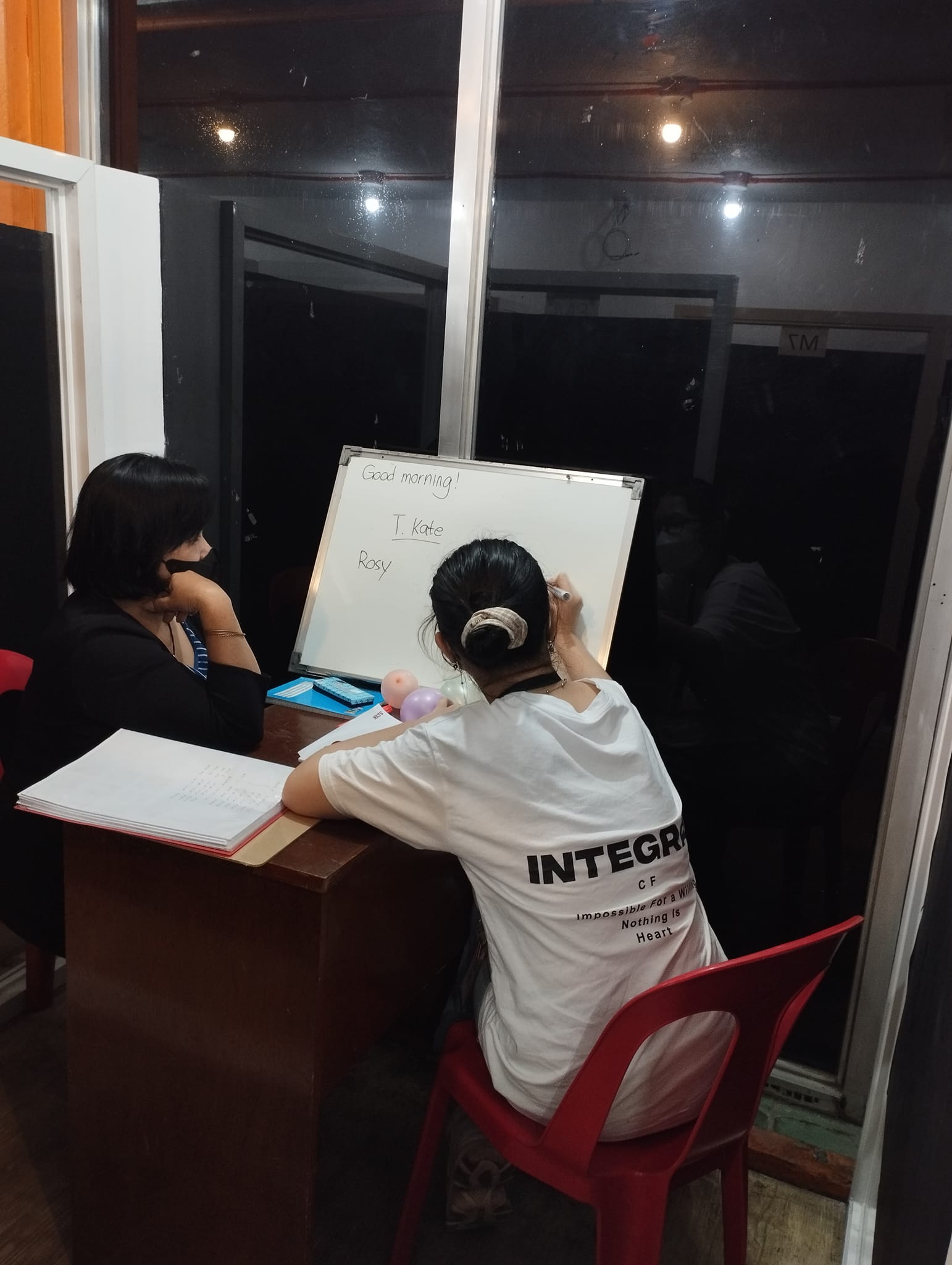 Lớp học 1:1 (Một giáo viên kèm một học viên) tại Philippines