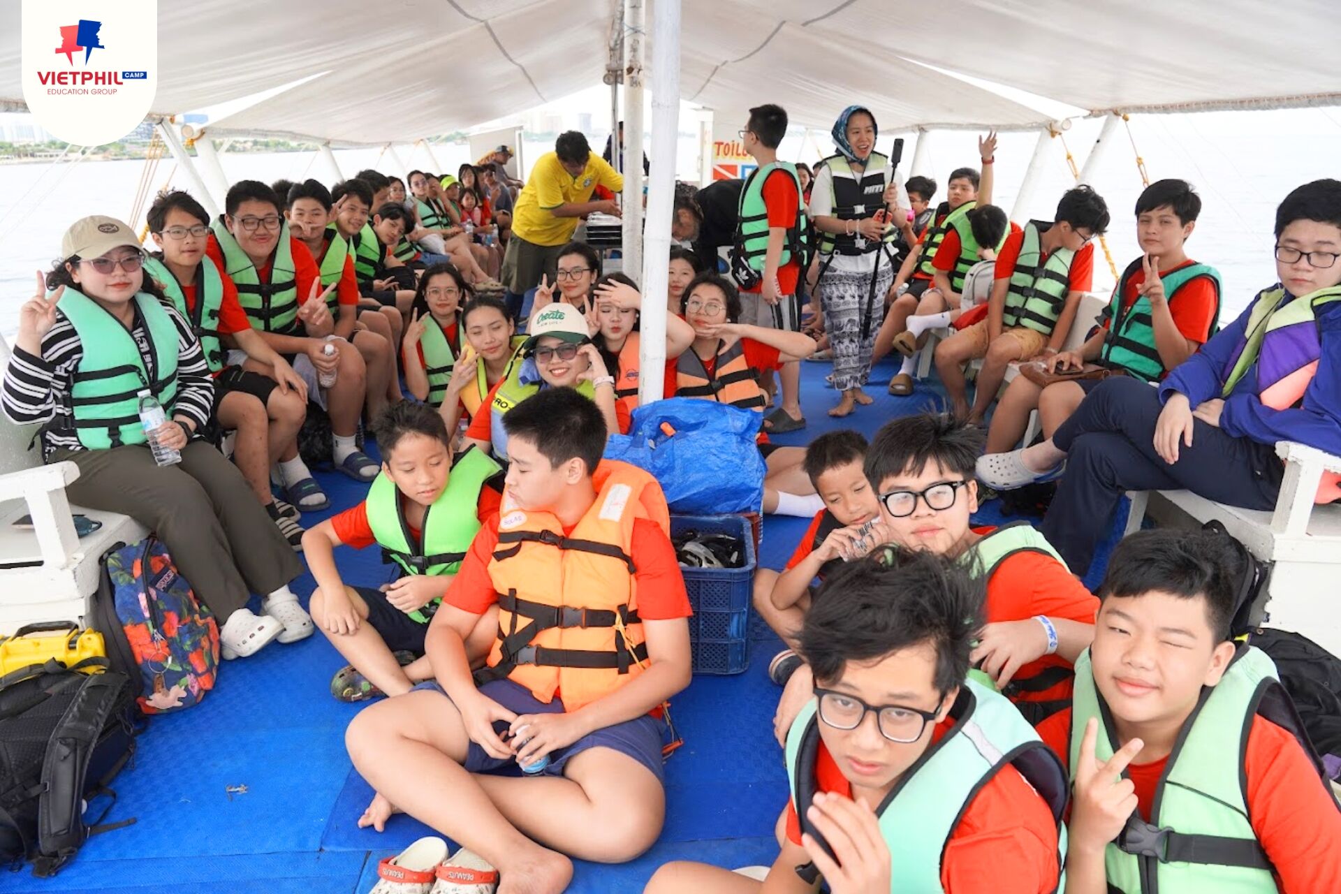 Island Hopping – Tour lan bien tai trai he B’Cebu voi suc hut kho cuong - Cover Image