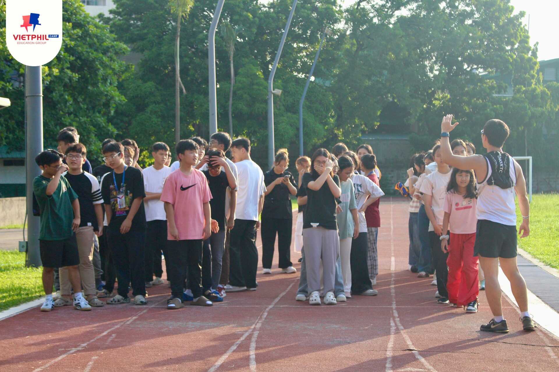 văn hóa hóa thể dục thể thao tại trại hè De La Salle