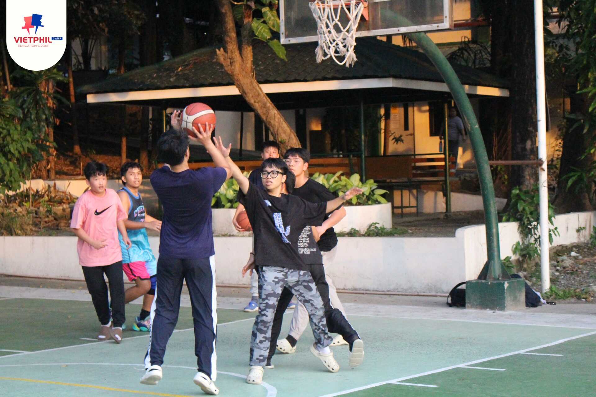 văn hóa hóa thể dục thể thao tại trại hè De La Salle