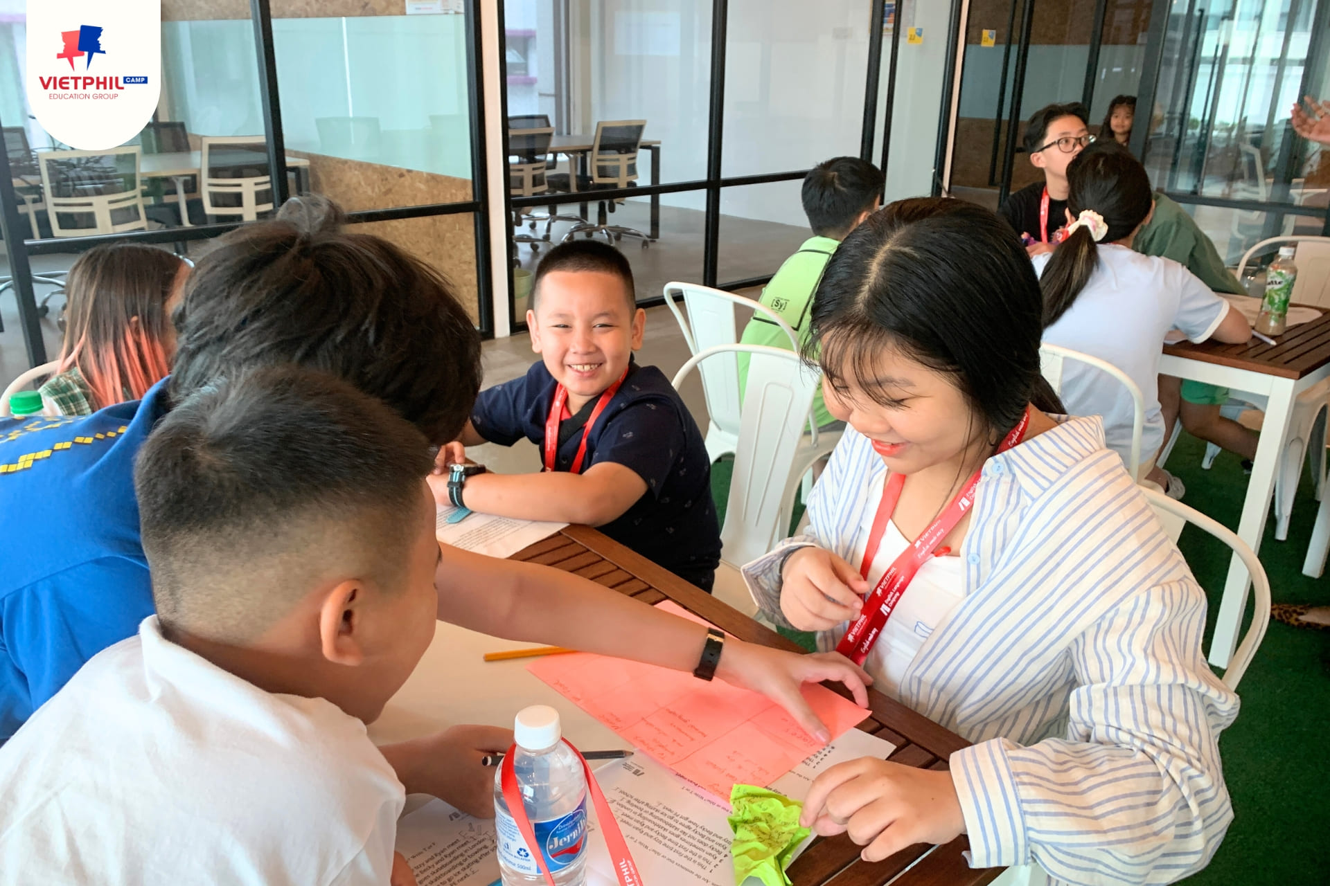 Mot ngay “oanh tac” thanh pho Kuala Lumpur cung trai he Singapore - Cover Image